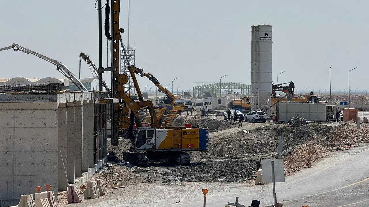depremde hasar gormustu uzmanlardan hatay havalimani tepkisi olasi depremde bu havalimani yeniden hasar gorecek JHhvWYpR