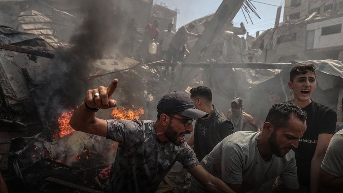 israil gazzede multeci kampini vurdu jIZGQwa7