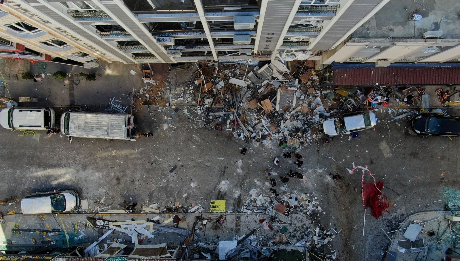 izmirde 5 kisinin can verdigi patlama davasi lokanta sahibine tahliye AbrCHRrH