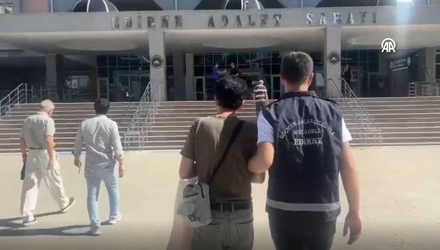 kiralik arabayla kaciyorlardi edirnede yakalandilar KCvdYWpW