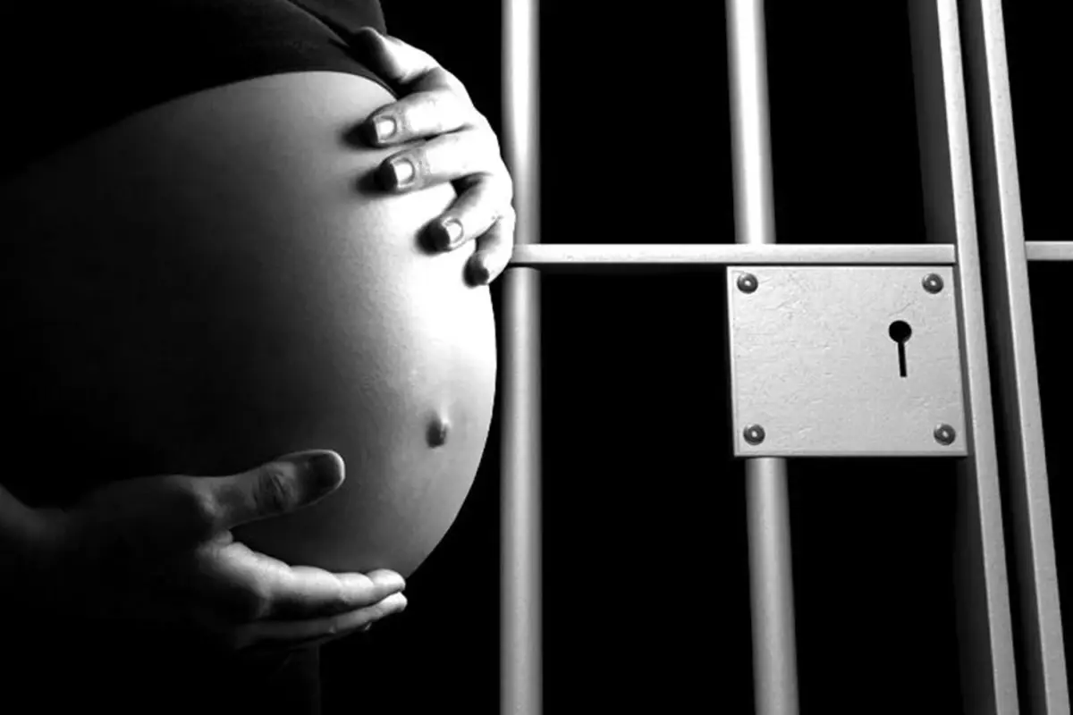 akilalmaz olay tek kisilik hucrede tutulan kadin mahkum hamile kaldi OQCCvs2f