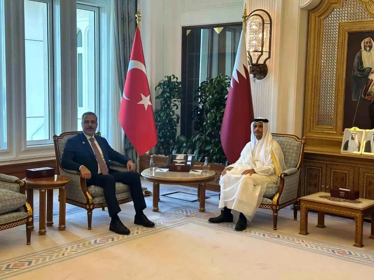 bakan fidan katar basbakani ve disisleri bakani al thani ile gorustu bjgAHbAW.jpg