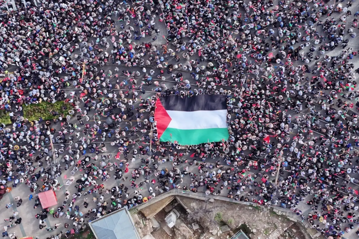 istanbul ankara ve izmirde binlerce kisi gazze icin yuruyor 41fdbhPr