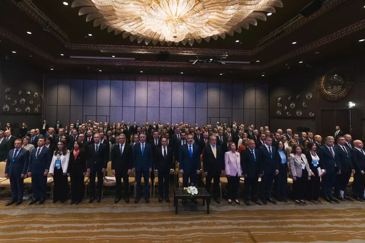 baskonsoloslar konferansi basladi guZPXOi5.jpg