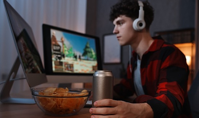 enerji icecegiyle alkol karisimi ilk belirtiler carpinti ve tansiyon yukselmesi Ozm4faIu.jpg