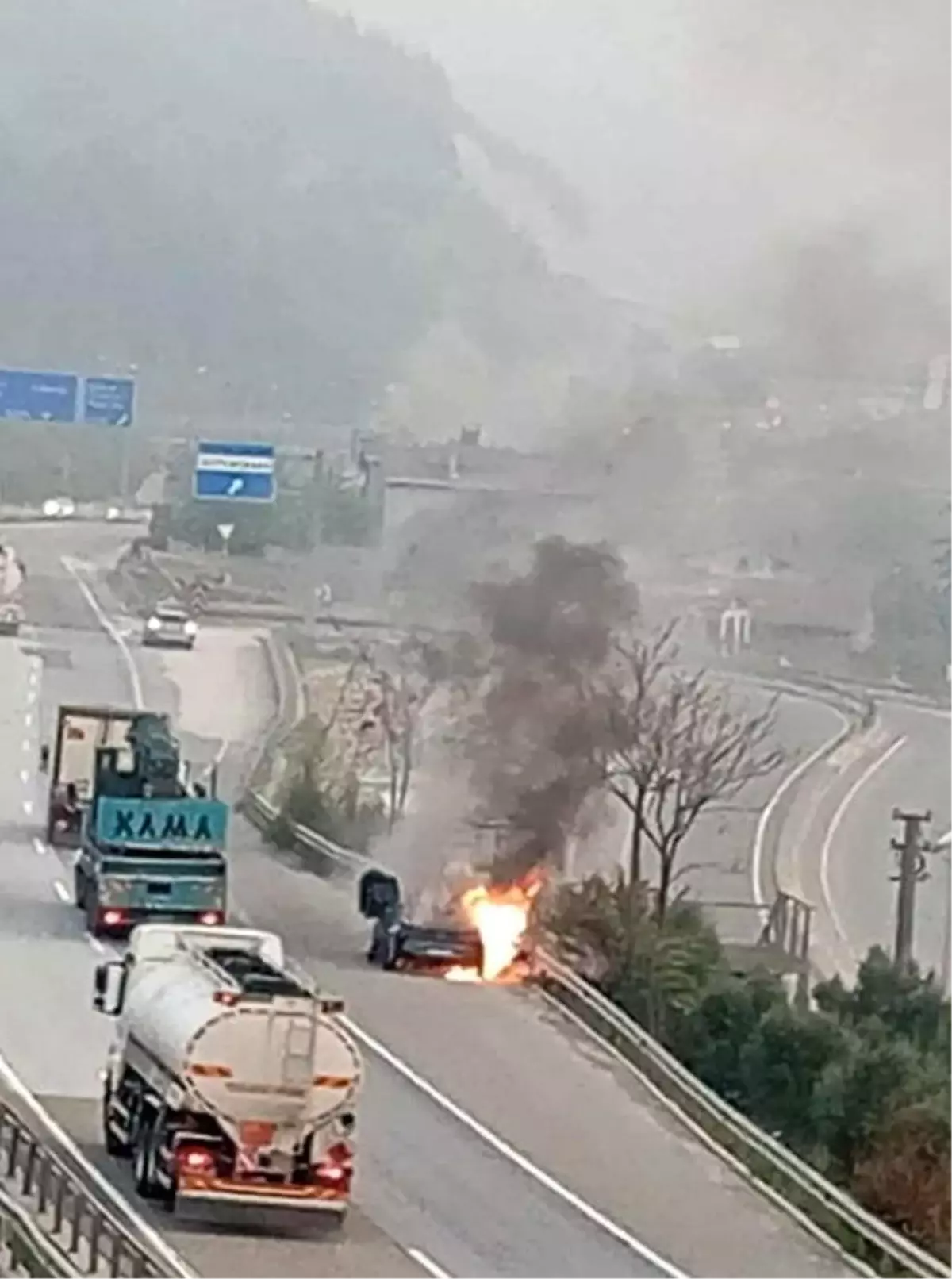 pamukovada seyir halindeki otomobil alev aldi kMLghvXV.jpg