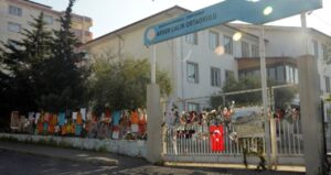 ayser-calik-ortaokulunda-sessiz-23-nisan-9LvtZ6fw