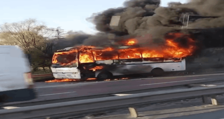 bayrampasada-servis-midibusu-alev-alev-yandi-w8BnTlFK