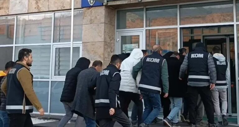 istanbul-merkezli-3-ilde-yasadisi-bahis-operasyonu-11-supheli-yakalandi-gvNOrC7J