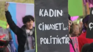 mersinde-kadin-cinayeti-2-cocugu-alip-kacan-kocasi-yakalandi-FDcsLGeC