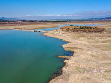 Karadeniz’de Elektronik Müdahale İddiası: İngiltere Savunma Bakanı’nın Uçağı Teknolojik Sorunlarla Karşılaştı