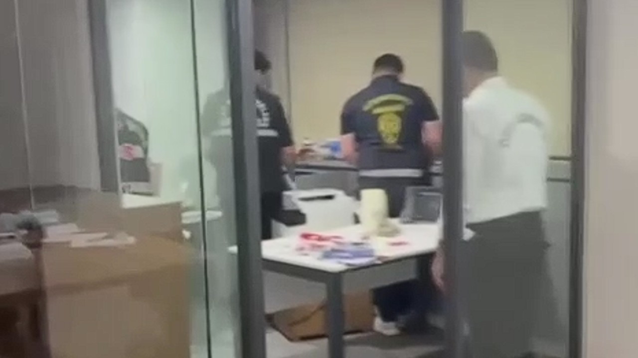 Ahbap Derneği’nde arama yapıldı: Yeni detaylar ortaya çıktı Ahbap derneginde arama yapildi yeni detaylar ortaya cikti 4GZUB3Ic
